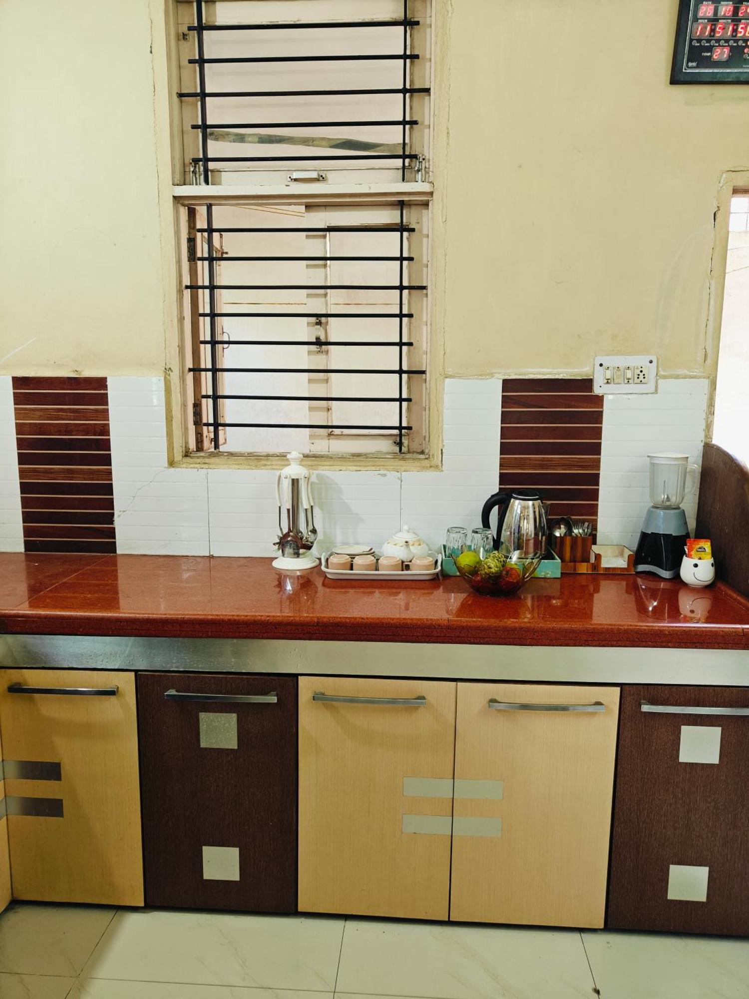 Ava Homestay Indaur Exteriér fotografie